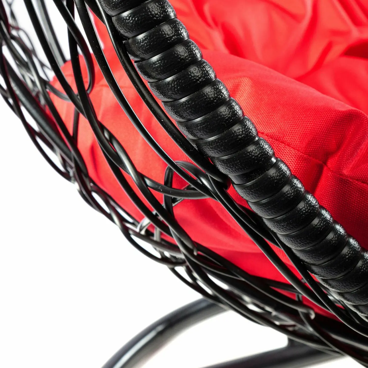 Подвесное кресло КАПЛЯ с ротангом чёрное, красная подушка